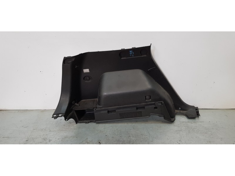 Recambio de guarnecido porton trasero para kia carens ( ) concept referencia OEM IAM 85730A4000WK  