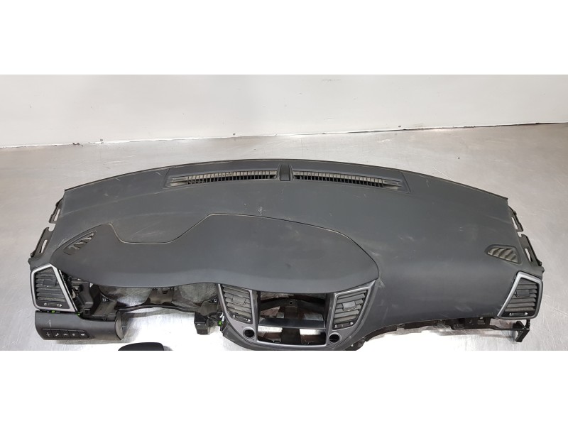 Recambio de kit airbag para hyundai tucson style 4wd referencia OEM IAM 84710D7000TRY  