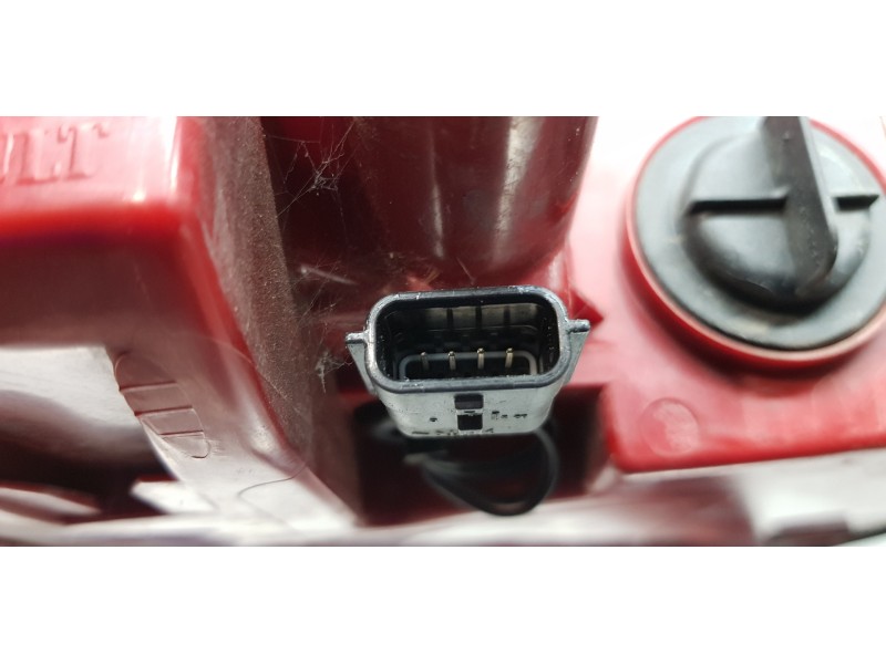 Recambio de piloto trasero derecho para renault laguna coupe base referencia OEM IAM 265500005R  