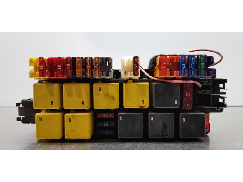 Recambio de caja reles / fusibles para mercedes clase s (w220) berlina 430 (220.070) referencia OEM IAM A0285459832  