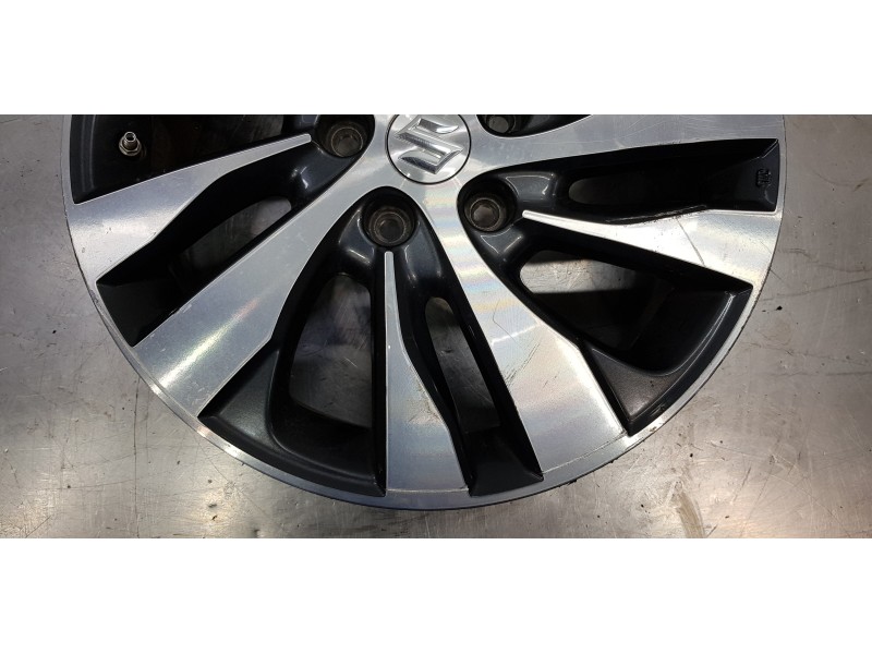 Recambio de llanta para suzuki sx4 glx referencia OEM IAM 4321064R70  