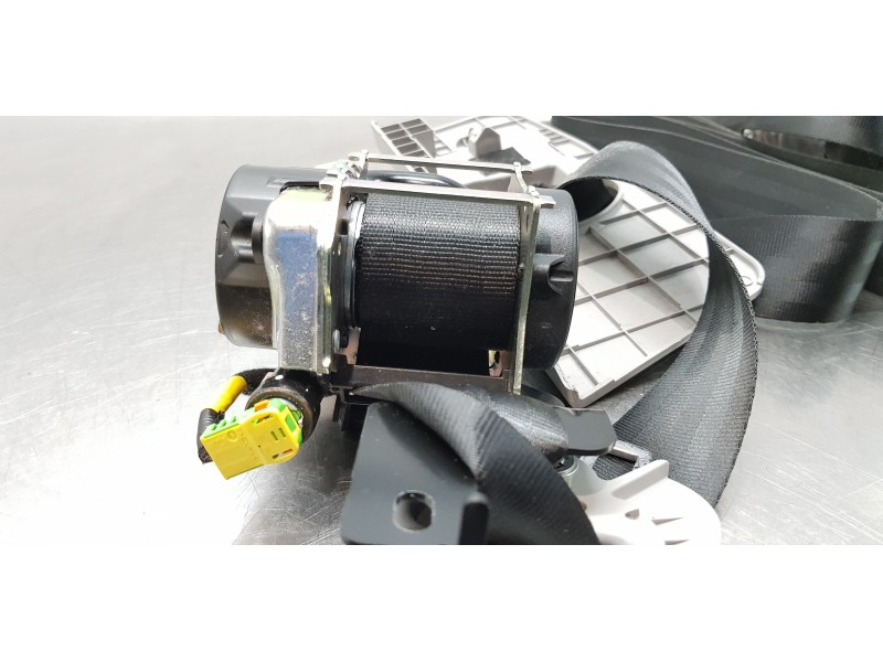 Recambio de kit airbag para hyundai tucson style 4wd referencia OEM IAM 84710D7000TRY  