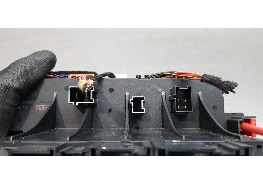 Recambio de caja reles / fusibles para mercedes clase s (w220) berlina 430 (220.070) referencia OEM IAM A0285459832  