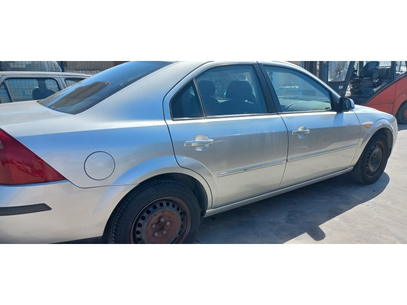 ford mondeo berlina (ge) del año 2001