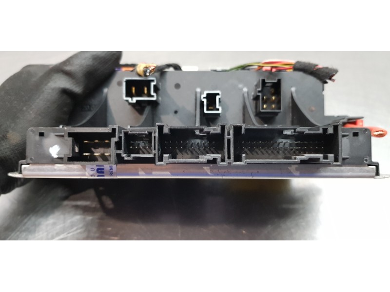 Recambio de caja reles / fusibles para mercedes clase s (w220) berlina 430 (220.070) referencia OEM IAM A0285459832  