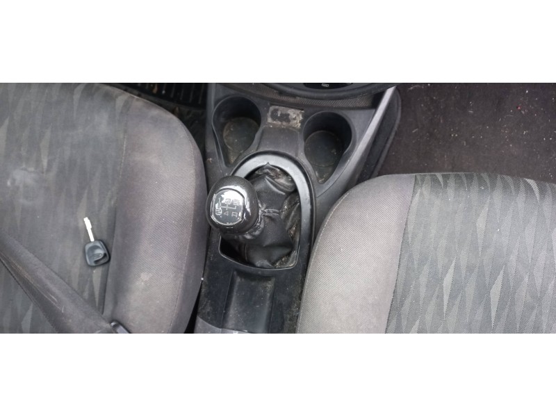 ford focus berlina (cak) del año 2004