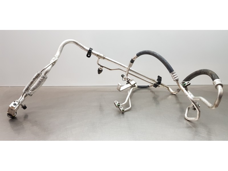 Recambio de tubos aire acondicionado para hyundai tucson hybrid referencia OEM IAM 97775CZ000  