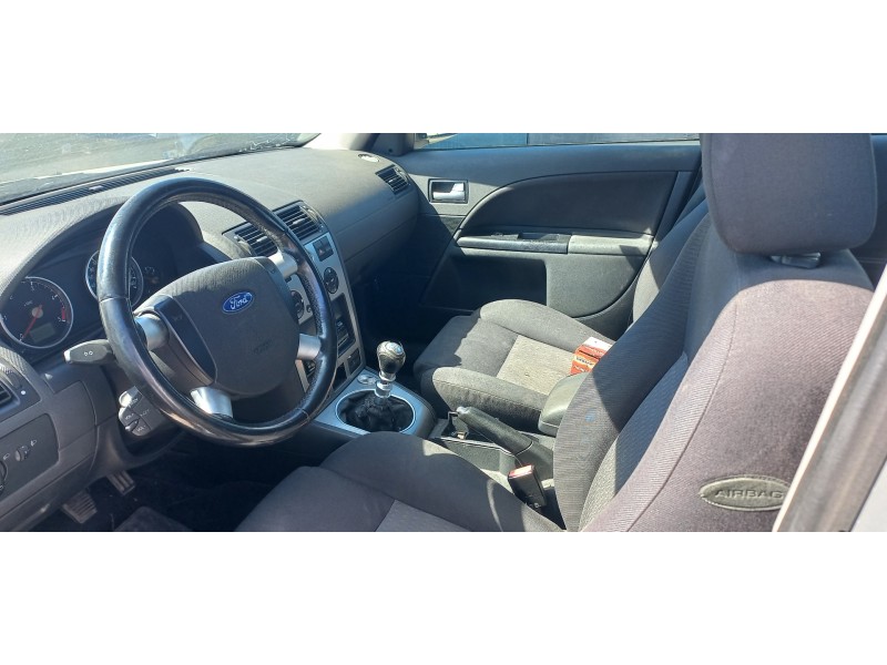 ford mondeo berlina (ge) del año 2001
