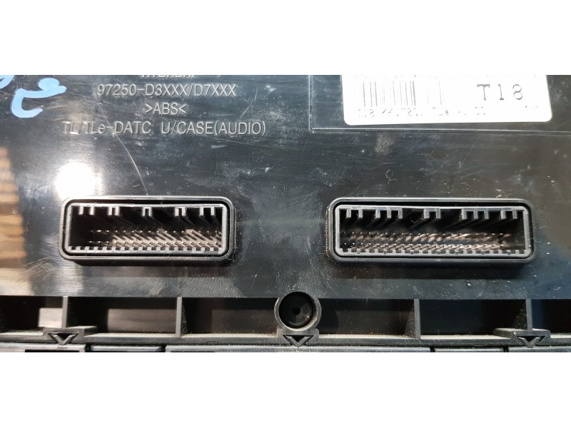 Recambio de mando climatizador para hyundai tucson style 4wd referencia OEM IAM 97250D7290TRY  
