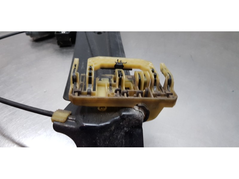 Recambio de elevalunas delantero izquierdo para bmw serie 5 lim. (f10) 520d referencia OEM IAM 51337182131   Recambio de elevalunas delantero izquierdo para bmw serie 5 lim. (f10) 520d referencia OEM IAM 51337182131