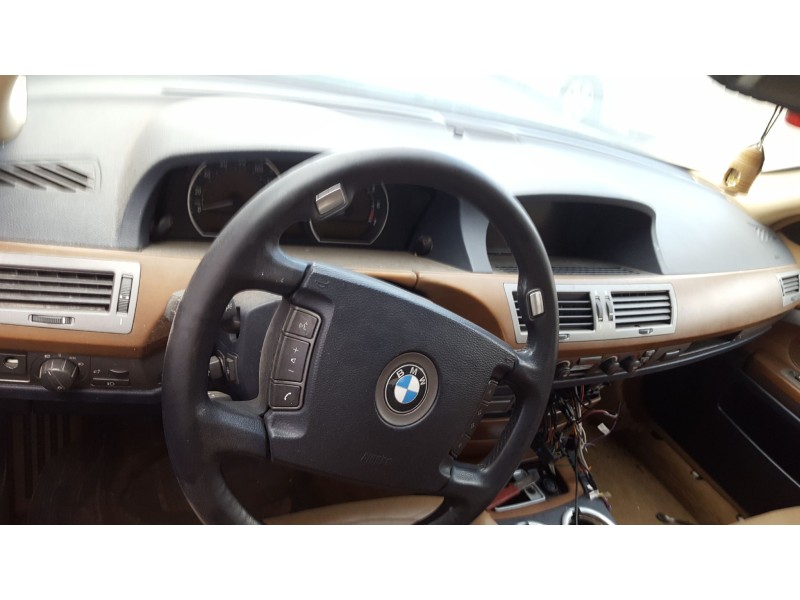 bmw serie 7 (e65/e66) del año 2001