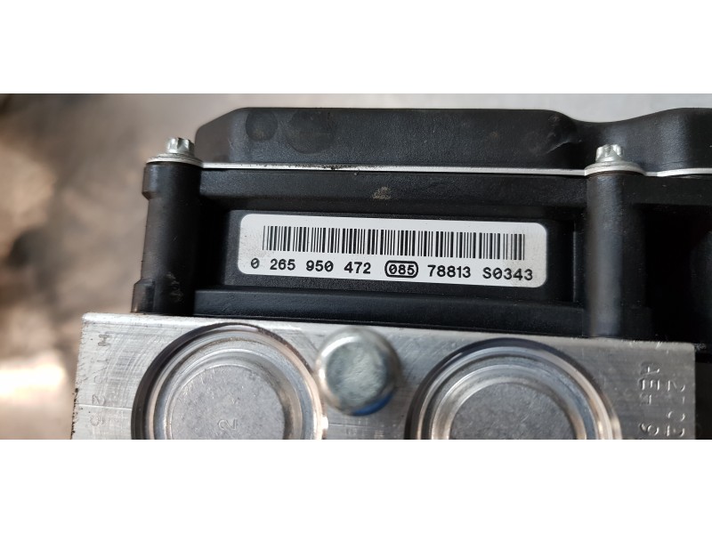 Recambio de abs para land rover discovery v6 td hse referencia OEM IAM SRB500440  