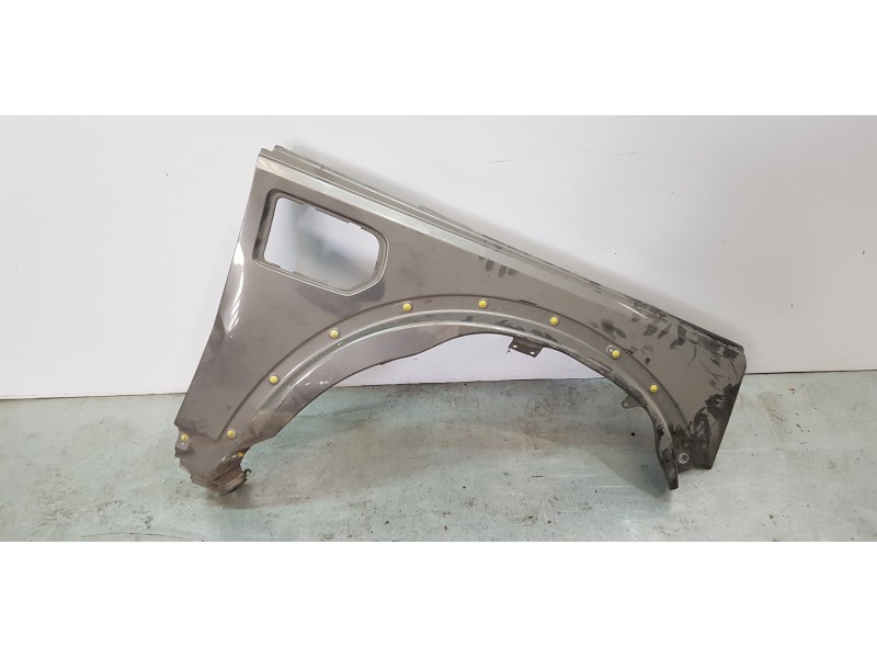 Recambio de aleta delantera derecha para land rover discovery v6 td hse referencia OEM IAM ASB780020  