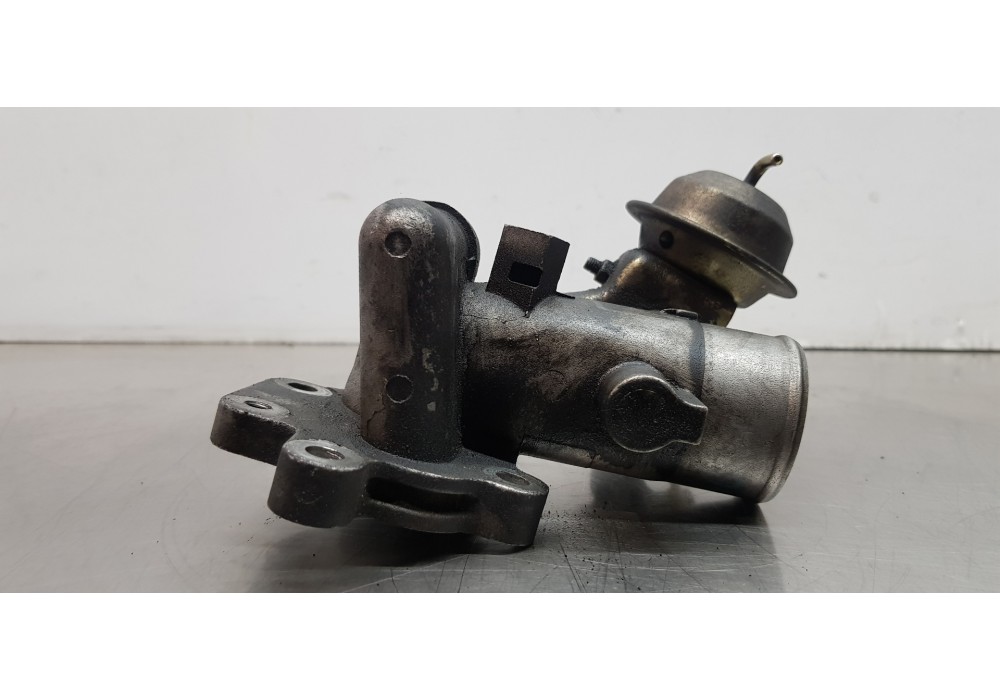 Recambio de caja mariposa para toyota yaris (ncp1/nlp1/scp1) 1.4 d-4d expo referencia OEM IAM 2610033010  