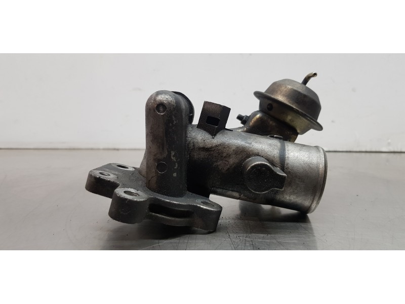 Recambio de caja mariposa para toyota yaris (ncp1/nlp1/scp1) 1.4 d-4d expo referencia OEM IAM 2610033010  