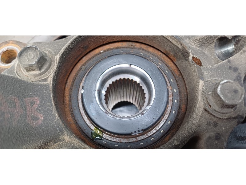 Recambio de mangueta delantera izquierda para hyundai tucson style 4wd referencia OEM IAM 51715D7100  