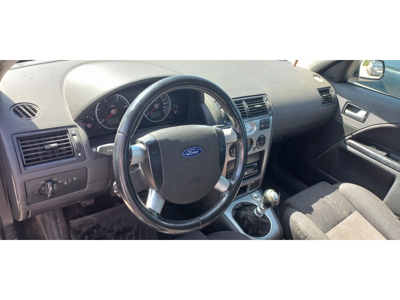 ford mondeo berlina (ge) del año 2001