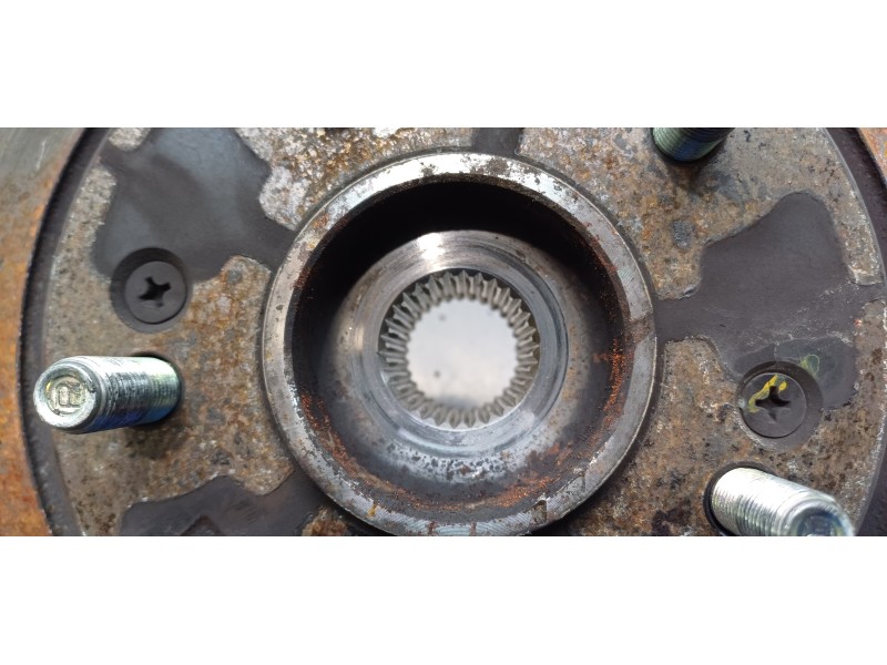 Recambio de mangueta delantera izquierda para hyundai tucson style 4wd referencia OEM IAM 51715D7100  