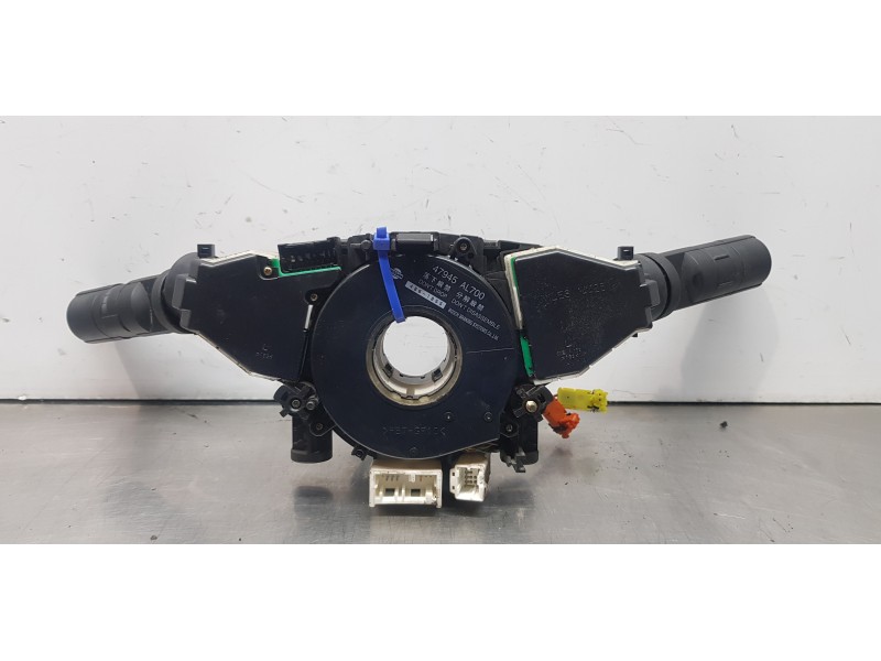 Recambio de mando multifuncion para infiniti fx fx45 referencia OEM IAM 25567CD002  