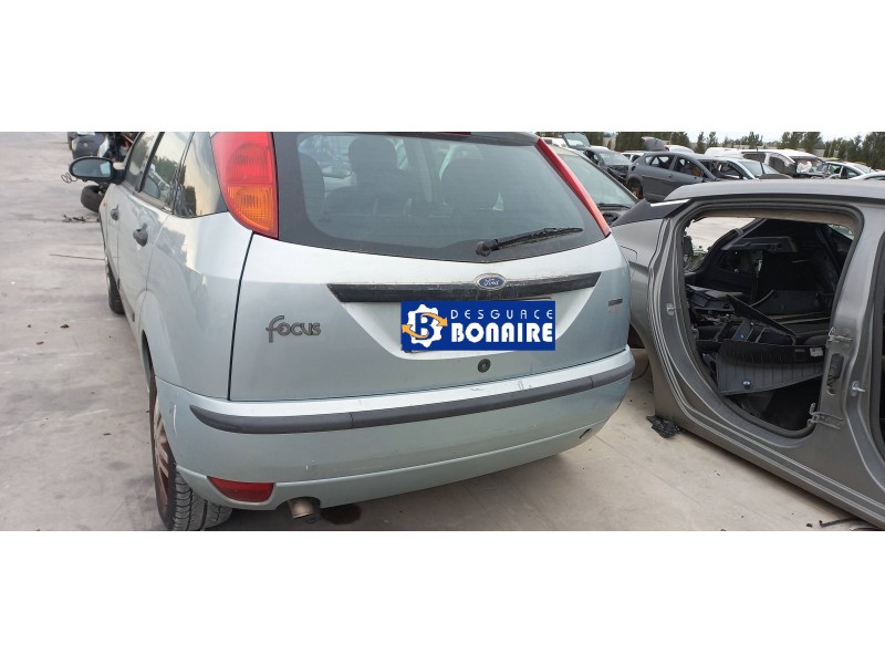 ford focus berlina (cak) del año 2004