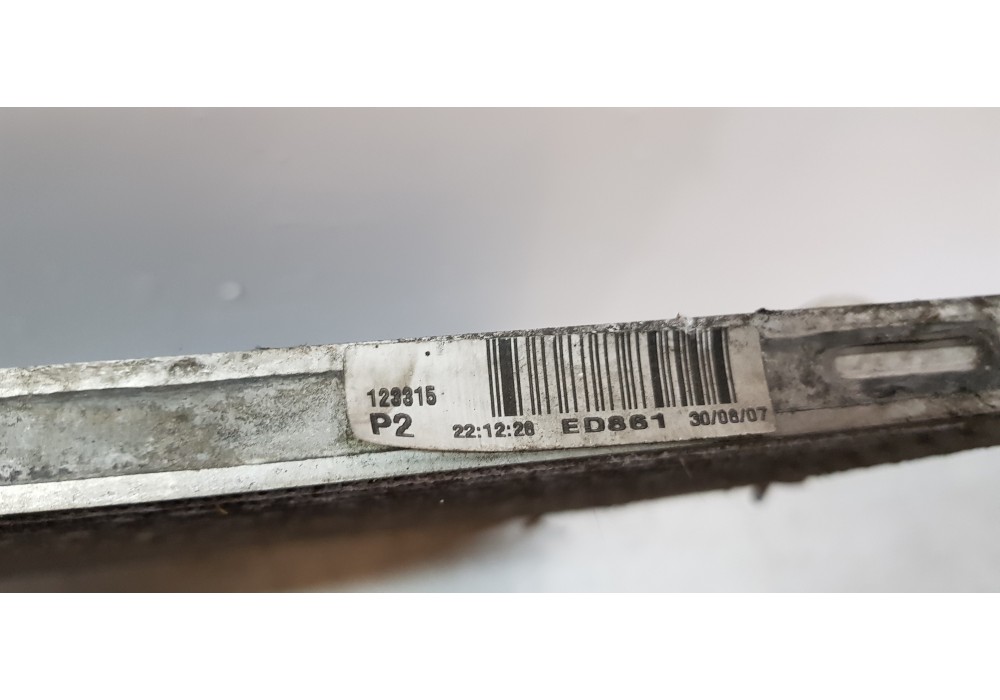 Recambio de condensador / radiador aire acondicionado para land rover discovery v6 td hse referencia OEM IAM ED86165400  