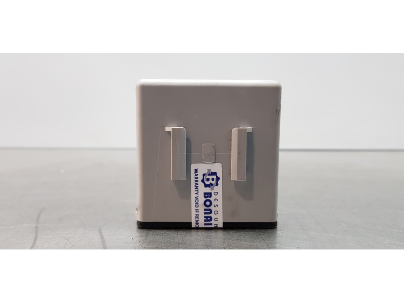 Recambio de modulo electronico para suzuki sx4 glx referencia OEM IAM 3862061M00 3862554P03 