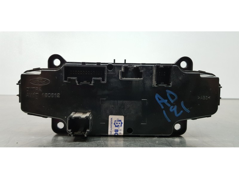 Recambio de mando calefaccion / aire acondicionado para ford tourneo connect titanium referencia OEM IAM 1916726 ET7618C612EF  Recambio de mando calefaccion / aire acondicionado para ford tourneo connect titanium referencia OEM IAM 1916726 ET7618C612EF
