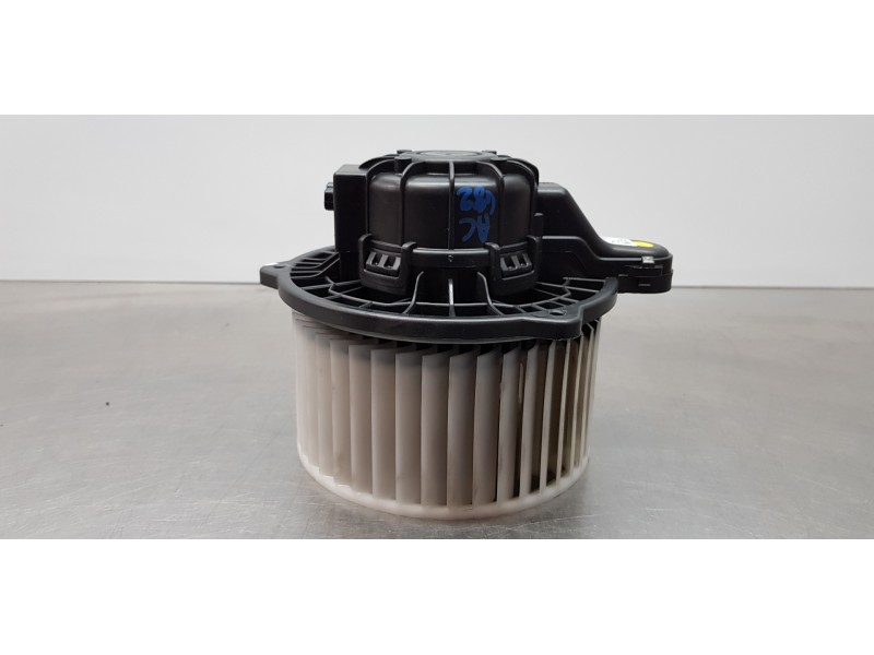 Recambio de motor calefaccion para hyundai tucson style 4wd referencia OEM IAM 97113D7000 D316NFFAA 