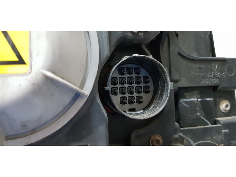 Recambio de faro derecho para land rover discovery v6 td hse referencia OEM IAM XBC500102  