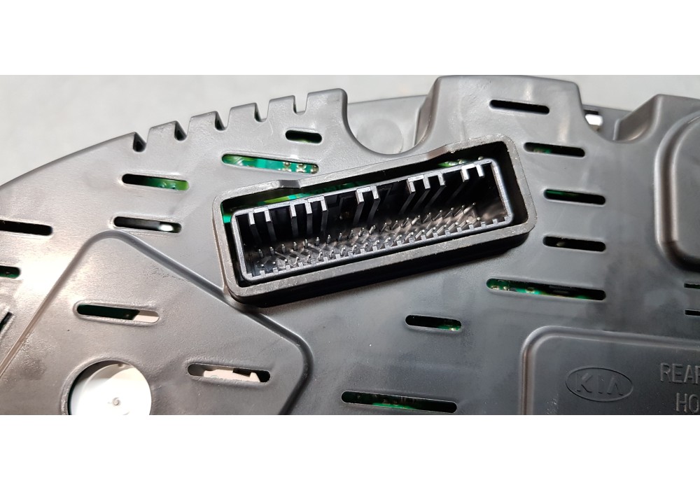 Recambio de cuadro instrumentos para kia sportage emotion 4x2 referencia OEM IAM 940233U026  
