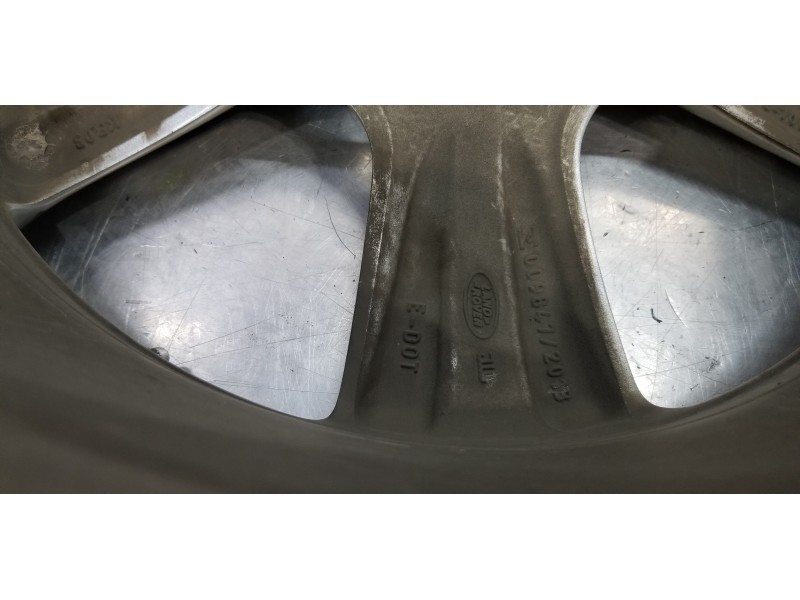 Recambio de llanta para land rover discovery sport pure referencia OEM IAM LR073512 FK721007AB 
