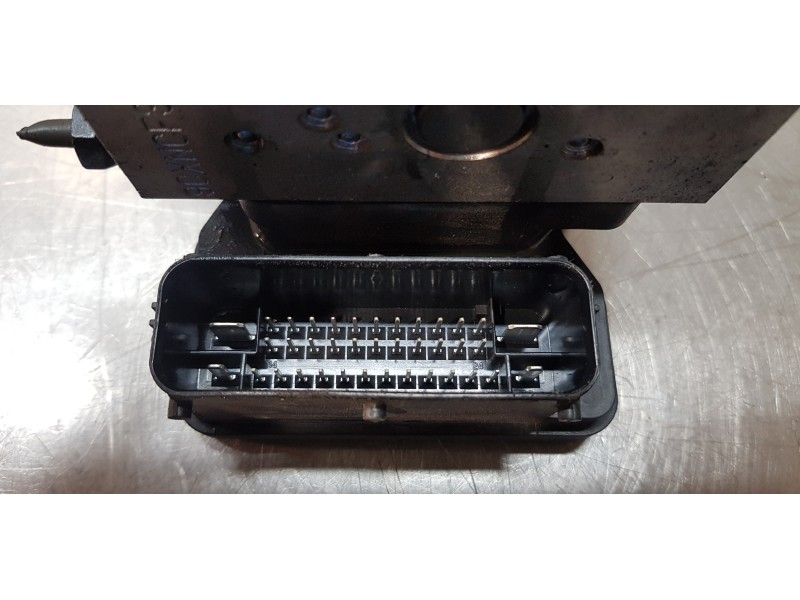 Recambio de abs para kia carens ( ) concept referencia OEM IAM 58910A4810  