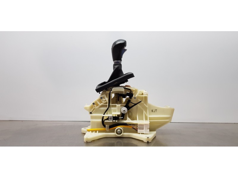 Recambio de palanca cambio para hyundai tucson style 4wd referencia OEM IAM 46700D7050  