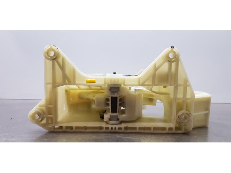 Recambio de palanca cambio para hyundai tucson style 4wd referencia OEM IAM 46700D7050  