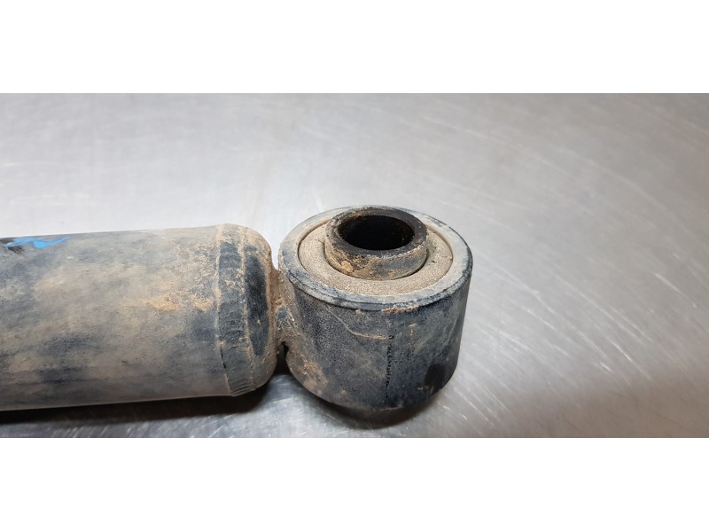 Recambio de amortiguador trasero derecho para nissan patrol gr (y61) comfort referencia OEM IAM 56200VB085   Recambio de amortiguador trasero derecho para nissan patrol gr (y61) comfort referencia OEM IAM 56200VB085