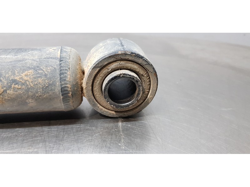 Recambio de amortiguador trasero izquierdo para nissan patrol gr (y61) comfort referencia OEM IAM 56200VB085  