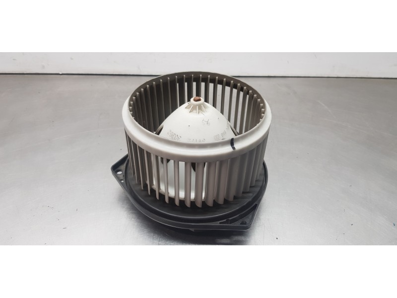 Recambio de motor calefaccion para infiniti fx fx45 referencia OEM IAM 27225AM611  