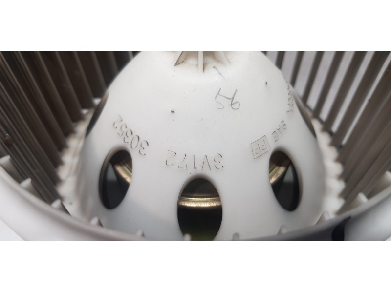 Recambio de motor calefaccion para infiniti fx fx45 referencia OEM IAM 27225AM611  