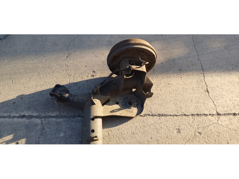 Recambio de puente trasero para ford tourneo connect titanium referencia OEM IAM 2571553 EY165K952AC  Recambio de puente trasero para ford tourneo connect titanium referencia OEM IAM 2571553 EY165K952AC