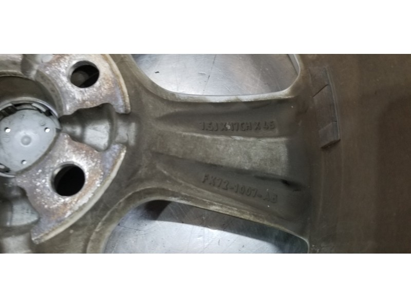 Recambio de llanta para land rover discovery sport pure referencia OEM IAM LR073512 FK721007AB 