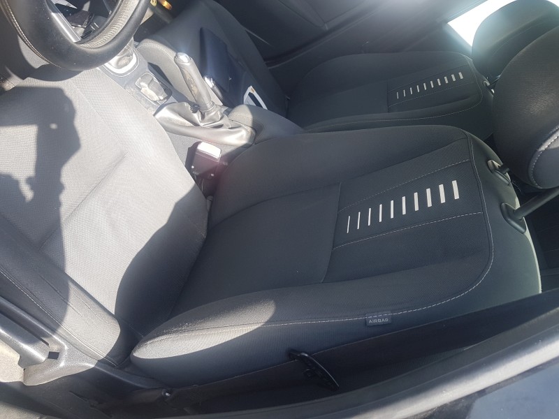 renault megane iii berlina 5 p del año 2011