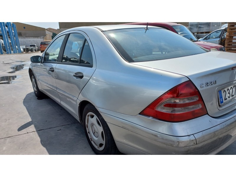 mercedes clase c (w203) berlina del año 2004