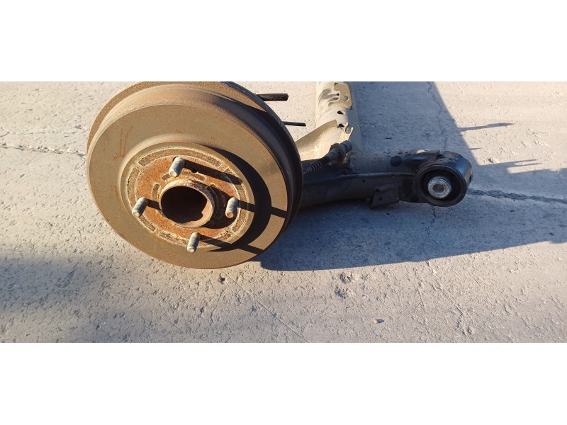 Recambio de puente trasero para ford tourneo connect titanium referencia OEM IAM 2571553 EY165K952AC  Recambio de puente trasero para ford tourneo connect titanium referencia OEM IAM 2571553 EY165K952AC