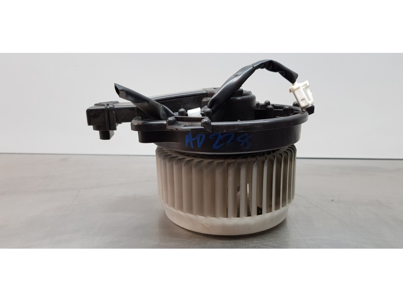 Recambio de motor calefaccion para suzuki sx4 glx referencia OEM IAM 7415061M00  