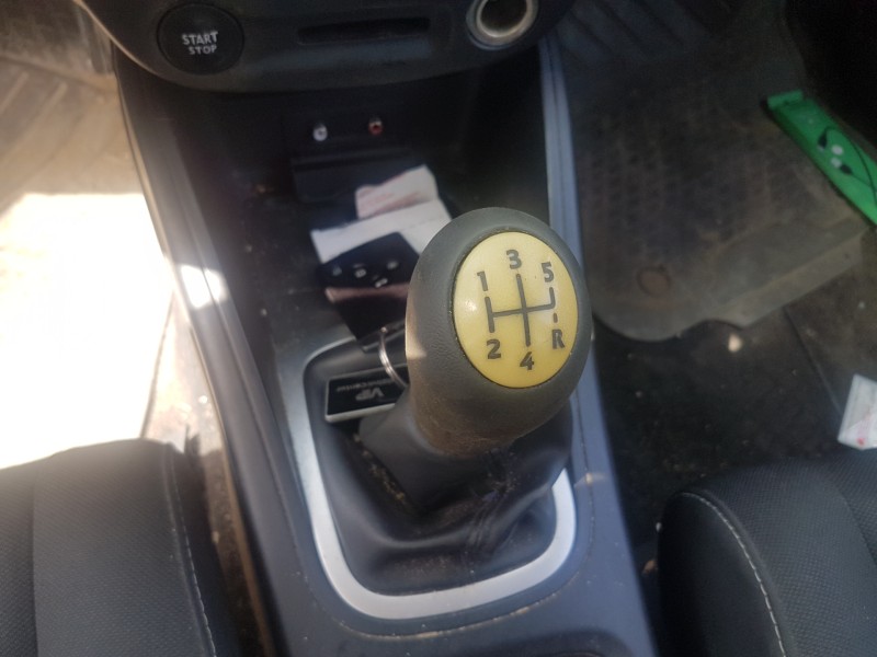 renault megane iii berlina 5 p del año 2011