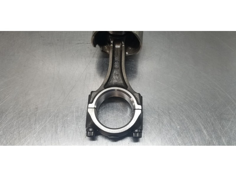 Recambio de biela para renault mascott fg 160. 35/55/65 cabina individual referencia OEM IAM A21002W20A  