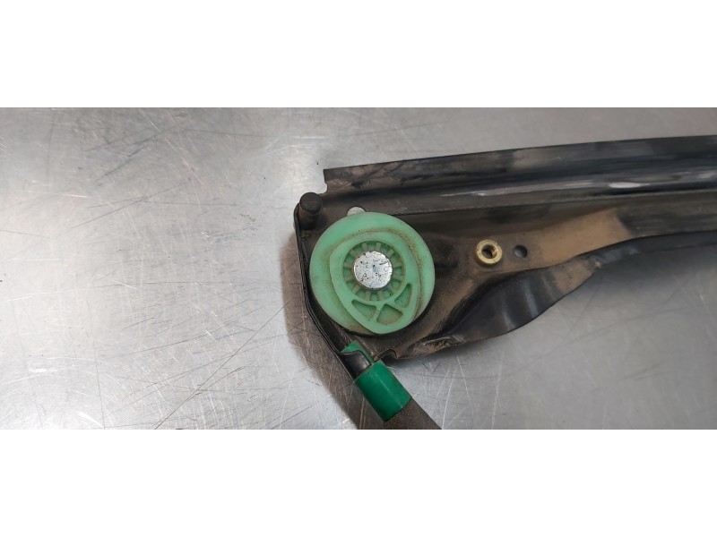 Recambio de elevalunas delantero izquierdo para ford focus berlina (cak) ambiente referencia OEM IAM 2M51A23201CD  