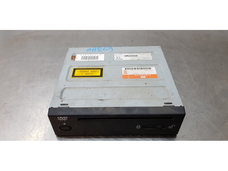 Recambio de sistema dvd para land rover discovery v6 td hse referencia OEM IAM YIB500120  