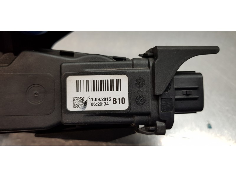 Recambio de pedal acelerador para hyundai tucson style 4wd referencia OEM IAM 32700B1000  