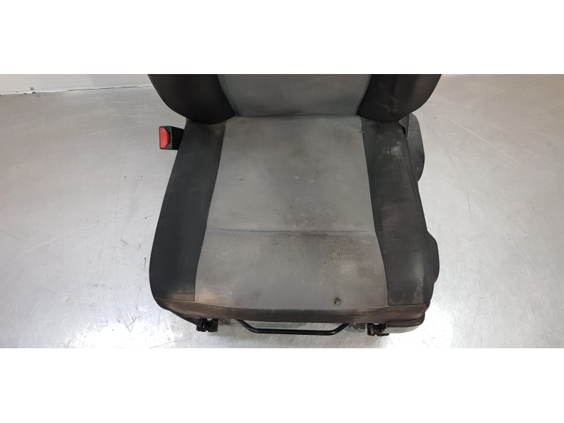 Recambio de asiento delantero izquierdo para peugeot expert furgón pro standard referencia OEM IAM 1616753280   Recambio de asiento delantero izquierdo para peugeot expert furgón pro standard referencia OEM IAM 1616753280